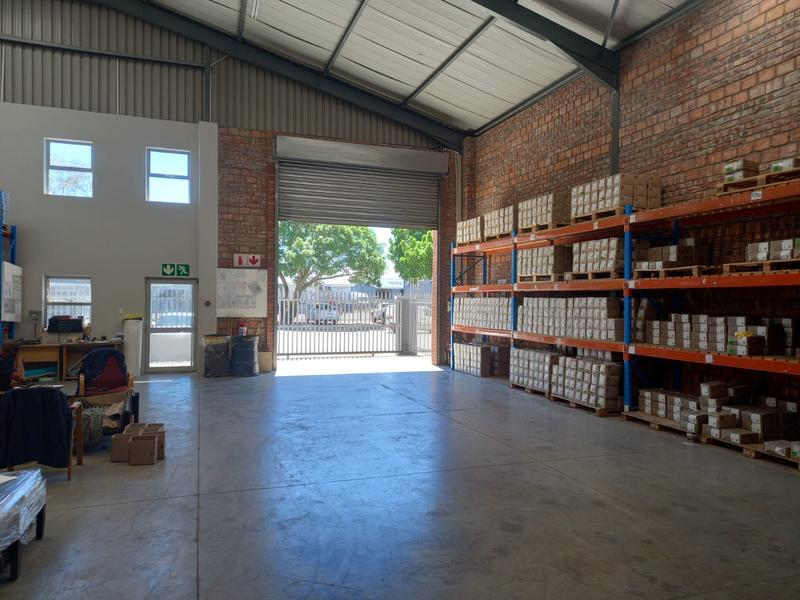 To Let commercial Property for Rent in Walmer Eastern Cape